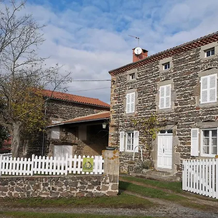 Maison Familiale Calme Avec Terrasse Et Circuits De Randonnee - Fr-1-582-200 Casa de Campo Mazeyrat-d'Allier