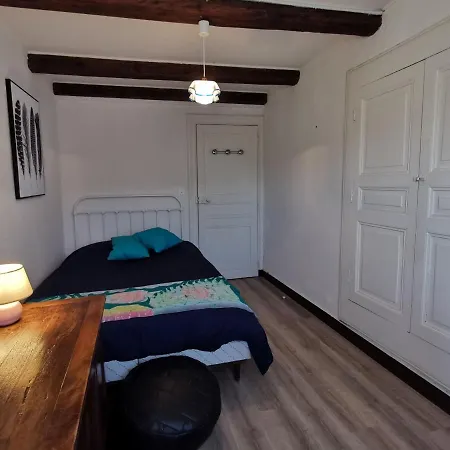 Maison Familiale Calme Avec Terrasse Et Circuits De Randonnée - Fr-1-582-200 Mazeyrat-d'Allier