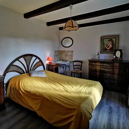 بيت للعطل Maison Familiale Calme Avec Terrasse Et Circuits De Randonnee - Fr-1-582-200 Mazeyrat-d'Allier