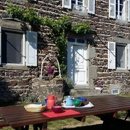 Maison Familiale Calme Avec Terrasse Et Circuits De Randonnee - Fr-1-582-200 بيت للعطل *