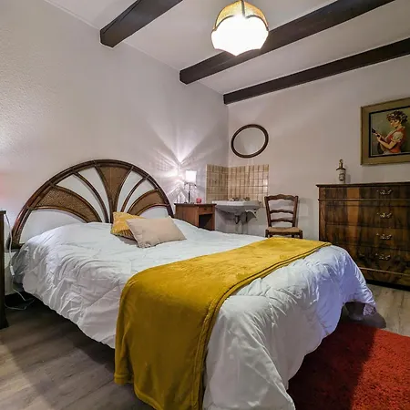 Hébergement de vacances Maison Familiale Calme Avec Terrasse Et Circuits De Randonnée - Fr-1-582-200 *